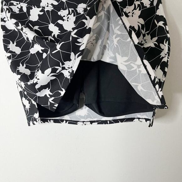 Tranquility by Colorado Women's Athletic Skort S Black & White Floral Print Mini - Picture 2 of 5